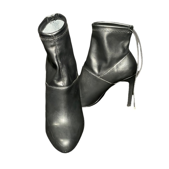 Zara Shoes - ZARA cloth ankle boots in women’s EUR size 36